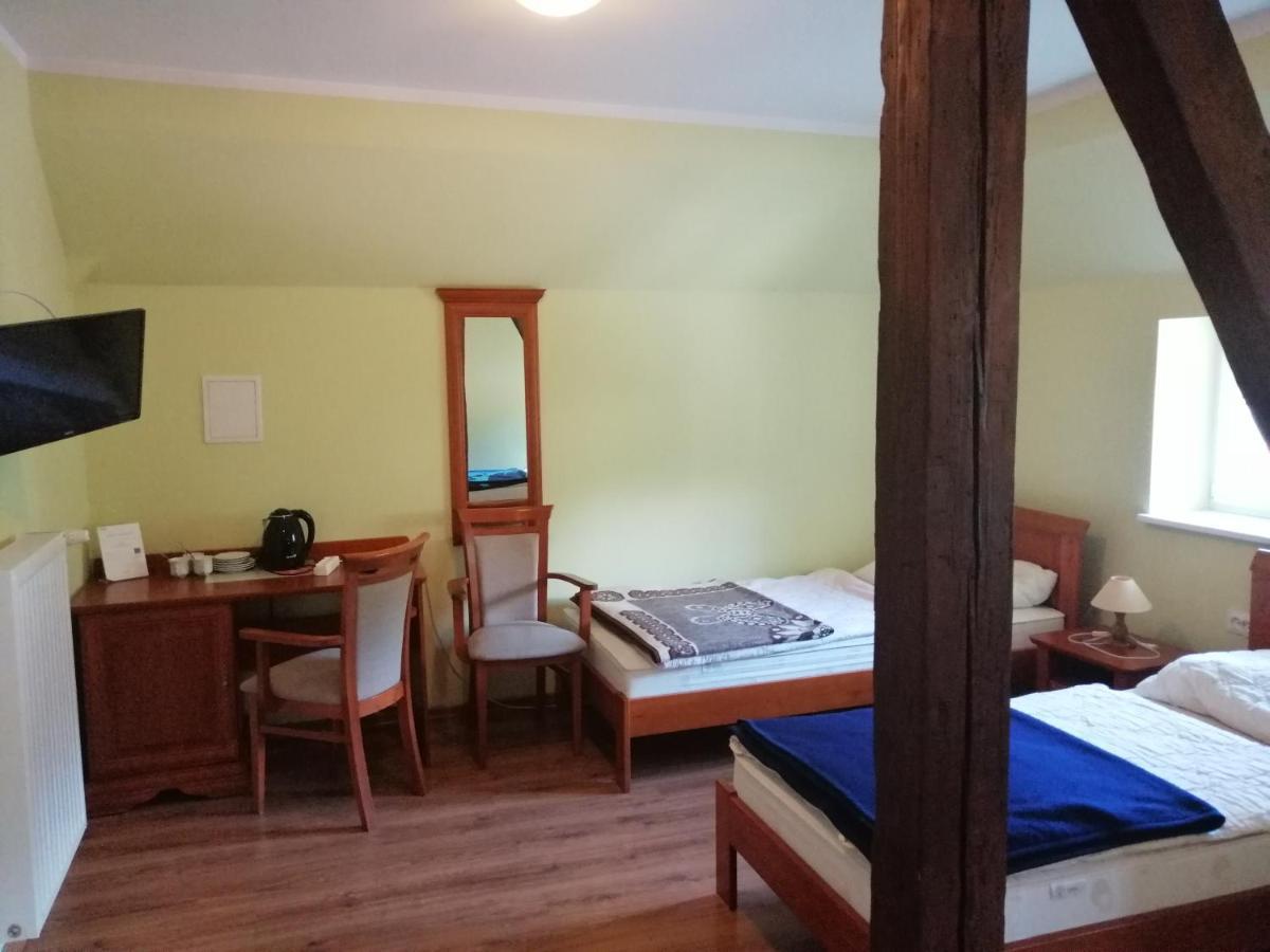 Dom Zdrojowy W Jedlinie Zdroju Aparthotel Jedlina-Zdroj Buitenkant foto